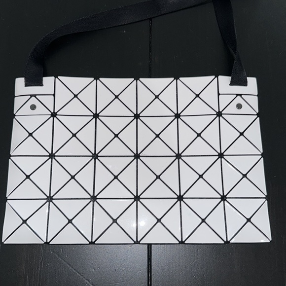 Bao Bao Issey Miyake Lucent Crossbody Bag color: white - Picture 2 of 9